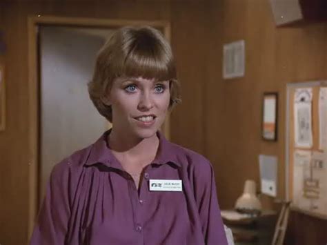 Lauren Tewes As Cruise Director Julie Mccoy Sitcoms Online Photo