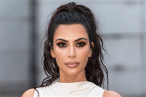 Kim Kardashian Wears Her Hair In Natural Waves For CFDA Awards