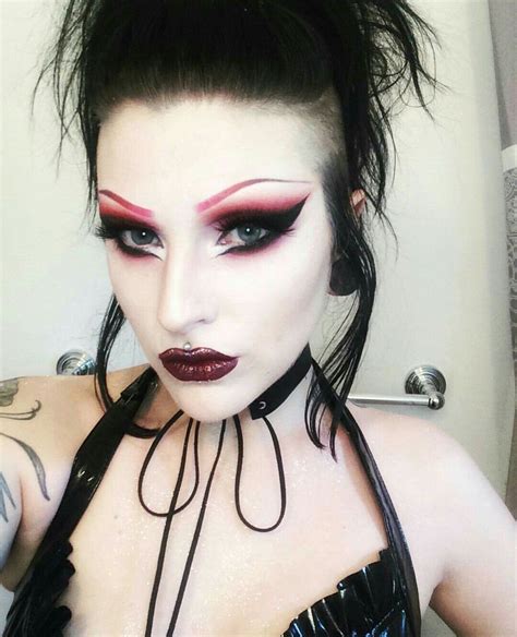 Pin By Betti Krisztina On Maquiagem Goth Makeup Fantasy Makeup