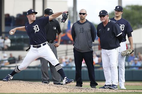 Detroit Tigers Roster Beau Burrows Jake Robson Sent To Minor Leagues