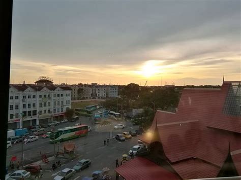 Ketinggian jumlahnya adalah 110 meter. Menara Taming Sari (Melaka, Malaysia): Top Tips Before You ...