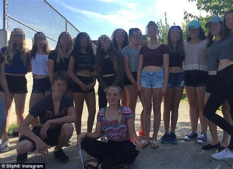 Teen Protests Nelson Schools Sexist Dress Code Daily Mail Online
