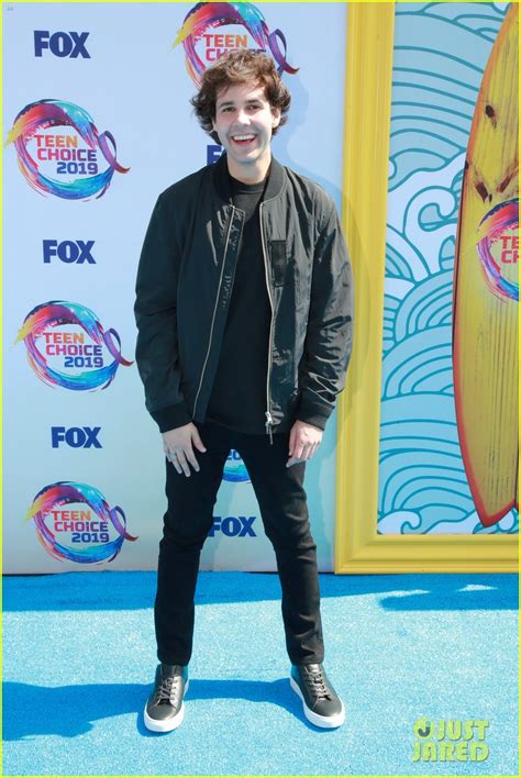 Full Sized Photo Of Lucy Hale David Dobrik Team Up For Teen Choice