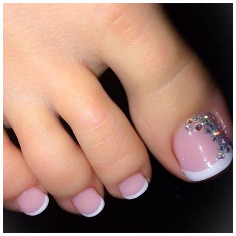 16 Beautiful Toe Nail Designs Pictures 2022