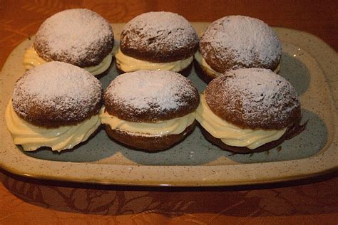 Zu fasching und silvester dürfen sie keinesfalls fehlen: Berliner Krapfen mit Eierlikörcreme von Tatunca | Chefkoch.de