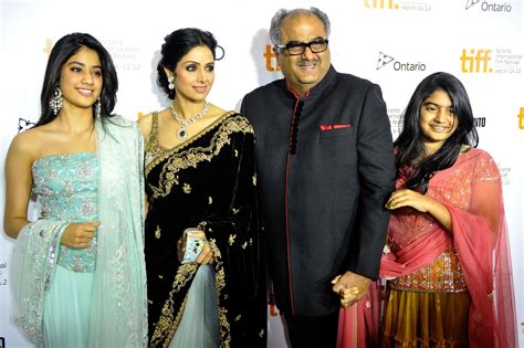 Sridevi Dead Bollywood Actors Daughter Jhanvi Kapoor Posts Emotional