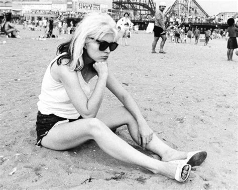 Vintagegal Debbie Harry Photographed By Bob Gruen At Coney Island