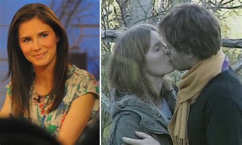 The Kiss That Caused Bad Vibes Amanda Knox Reveals Kiss Outside Kercher Murder Scene With
