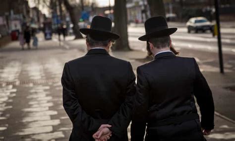 One In Four Married Or Cohabiting Uk Jews Has Non Jewish Partner Judaism The Guardian