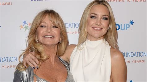 Jennifer aniston heute und in den 90ern. Schräg? Kate Hudson und Mama Goldie sprechen offen über ...