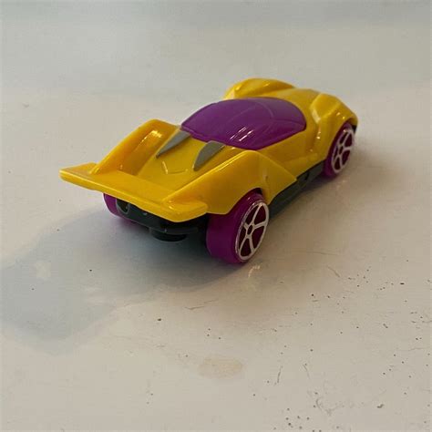 Hot Wheels Blitzspeeder Mini Mcdonalds Meal 2 Car 2019 Mattel Yellow Purple