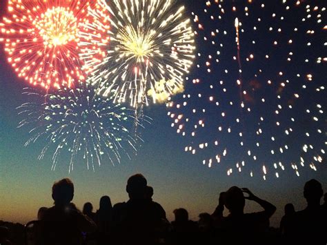 Heres Where You Can Watch Fourth Of July Fireworks Near Seattle