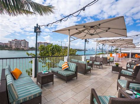 11 Miami Restaurants That Boast Dining With A View Miami Restaurants
