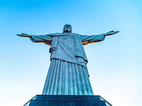 Visiting Christ The Redeemer In Rio · Traveljack
