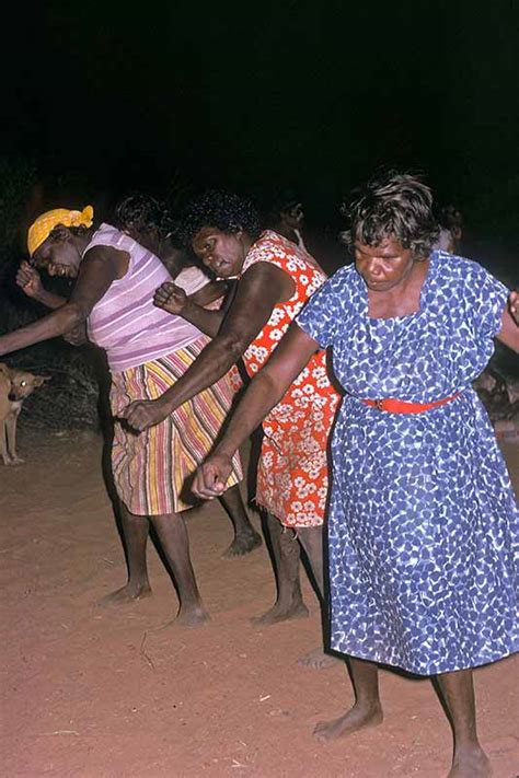 Women Dance Aboriginal Ceremony Jardiwanpa Central Australia