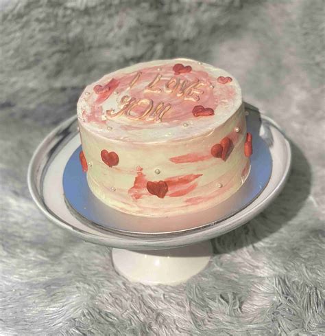 Hot Romance Cake Whyzee Birthday Cake Delivery
