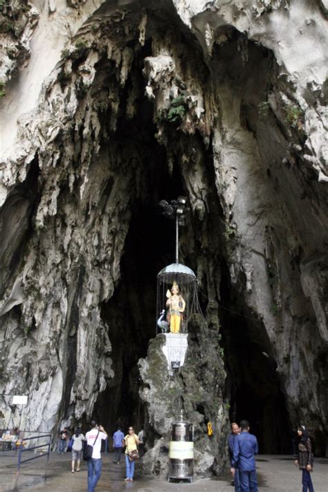 Misi utama bank muamalat ialah untuk menyampaikan nilai terbaik kepada pemegang saham, masyarakat, dan alam sekitar secara beretika. Batu Caves, popular tourist attraction with 3 main caves ...