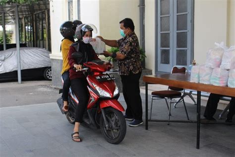 Sv Ugm Sediakan 362 Paket Bantuan Untuk Civitasnya Sekolah Vokasi Ugm