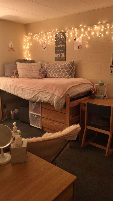 20 Girly Dorm Room Ideas