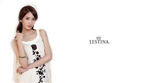 Yoona Elegant Style For J Estina Wallpaper Snsd Artistic Gallery