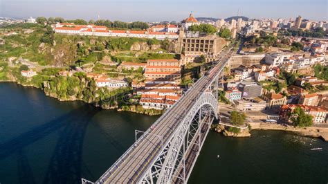 Das wetter in porto von weatheronline.de. Serra Do Pilar Monastery In Porto, Portugal Image stock ...