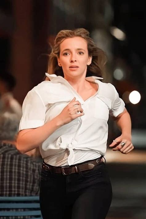 Pin On Killing Eve Jodie Comer