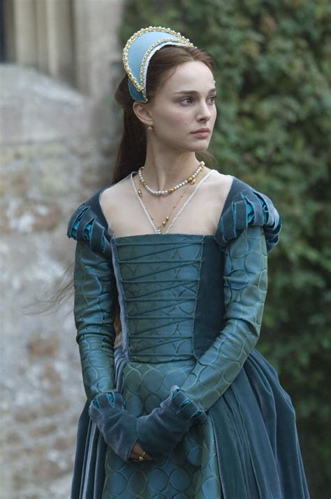 Natalie Portman As Anne Bolyn In Gown Of Velvet And Brocade In The Film The Other Bolyn Girl