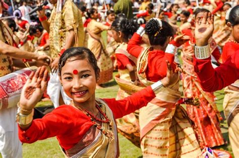 BIHU DANCE ASSAM INDIA DanceAsk