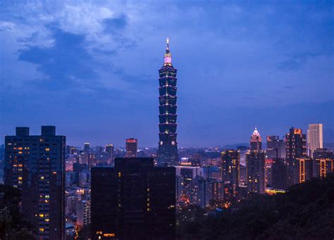 Best Views Of Taipei 101 From Elephant Mountain Xiangshan Metro