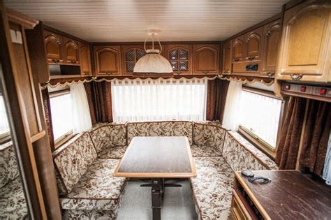 Kein wunder, dass sich oldtimer, swingkleider und selbst die musik dieser zeit immer noch großer beliebtheit erfreuen. Wohnwagen renovieren. Im Juli haben wir einen 30 Jahre ...