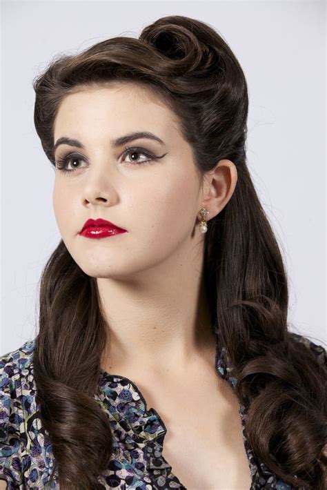 27 Easy Retro Hairstyles For Long Hair Hairstyle Catalog