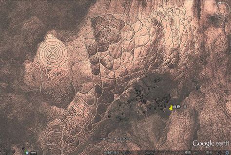 Это наверно по японски или по китайски. オーストラリアの渦巻き＆鱗模様 Geoglyph Australia spiral ♯geoglyph ...