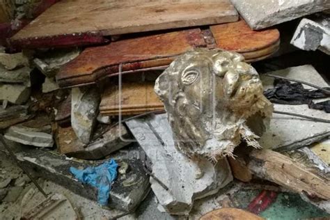 هدمت قوات الحماية المدنية، اليوم الجمعة، عقار فيصل المحترق، بتقنية تفجير العقار بالتعاون مع قوات الأمن ومحافظة الجيزة. «أبومازن» يدين تفجير كنيسة مارجرجس بطنطا ويعزي السيسي ...