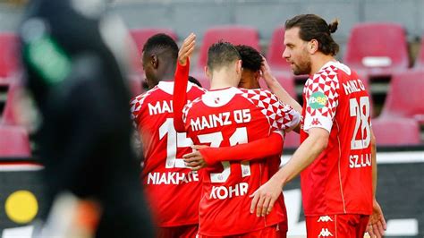 2:3 gegen Mainz: Der 1. FC Köln auf dem Weg in die Zweite Liga - The