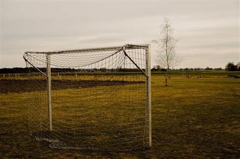 En démolissant corinne diacre dans une interview le 15 novembre, amandine henry a mis le feu aux poudres en équipe de france. Ukraine vs Autriche en replay vidéo Euro 2021 - Live foot