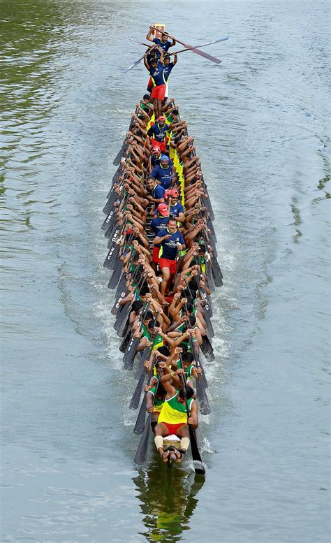 The Great Snake Boat Race Of India Bbc News