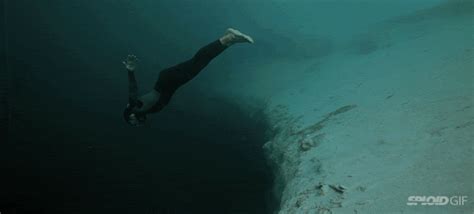 The Stunning Beauty Of Diving Into A Deep Dark Abyss Inside The Ocean