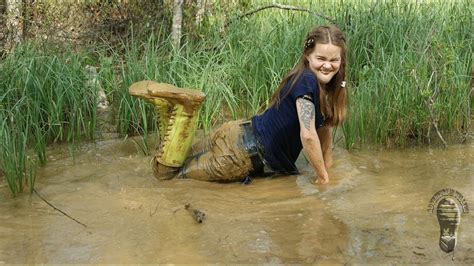 Loversofboots presents wellies & waders. Muddy "fishing" in Viking rubber boots - YouTube