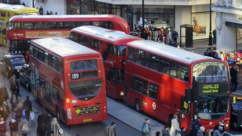 Westminster Proposes Banning Polluting Buses From Oxford Street