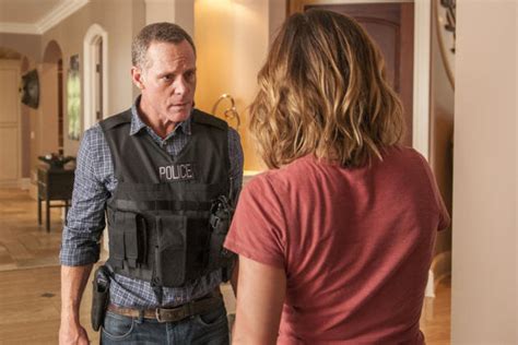 Chicago Pd Season 3 Episode 1 Review Life Is Fluid Tv Fanatic
