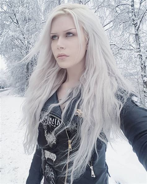 Swedish Tattoo Artist And Modei Ida Morbida Idamorbida Idamorbidatattoo On Instagram Hot
