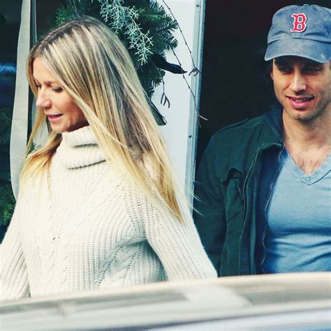Gwyneth Paltrow Brad Falchuk To Marry This Summer Report
