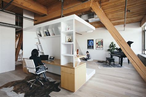 Writers Block Homeoffice Loft With A Brilliant Central Feature
