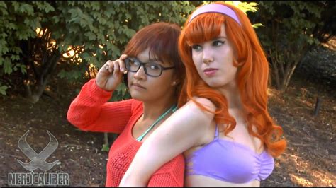 Velma And Daphne Scooby Doo Cosplay At Animenext 2014 Youtube