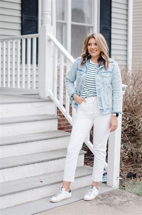 7 White Jeans Outfits For Spring How To Wear White Jeans Bylaurenm
