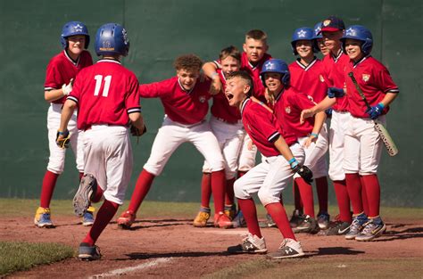 Spokane Youth Baseball Teams Make Marks With Acts Of Kindness The