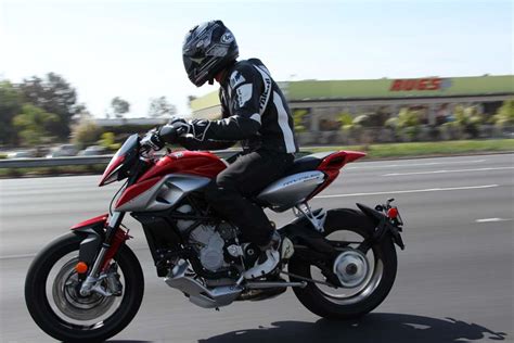 Free style distinguishes the rival 800 from other motorcycles. 2014 MV Agusta Rivale Review + Video