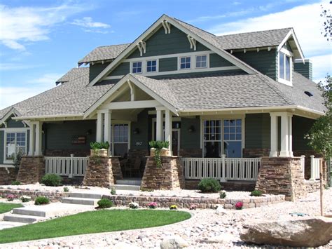 We design and craft timber frame and panelized homes of all sizes. Femme Osage Craftsman Home Plan 101D-0020 | House Plans ...