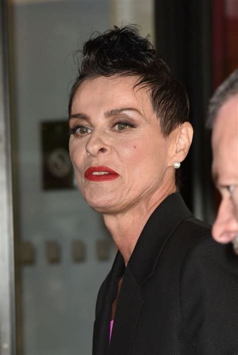 Ingenieurwesen Minderwertig Fallen lisa stansfield bikini Plüschpuppe