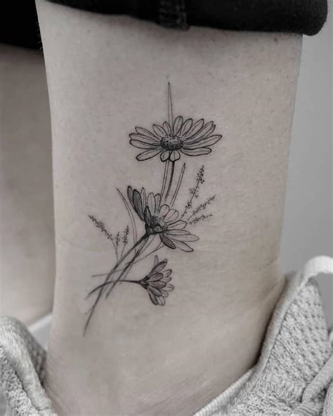 Details More Than 85 White Daisy Tattoo Latest In Eteachers